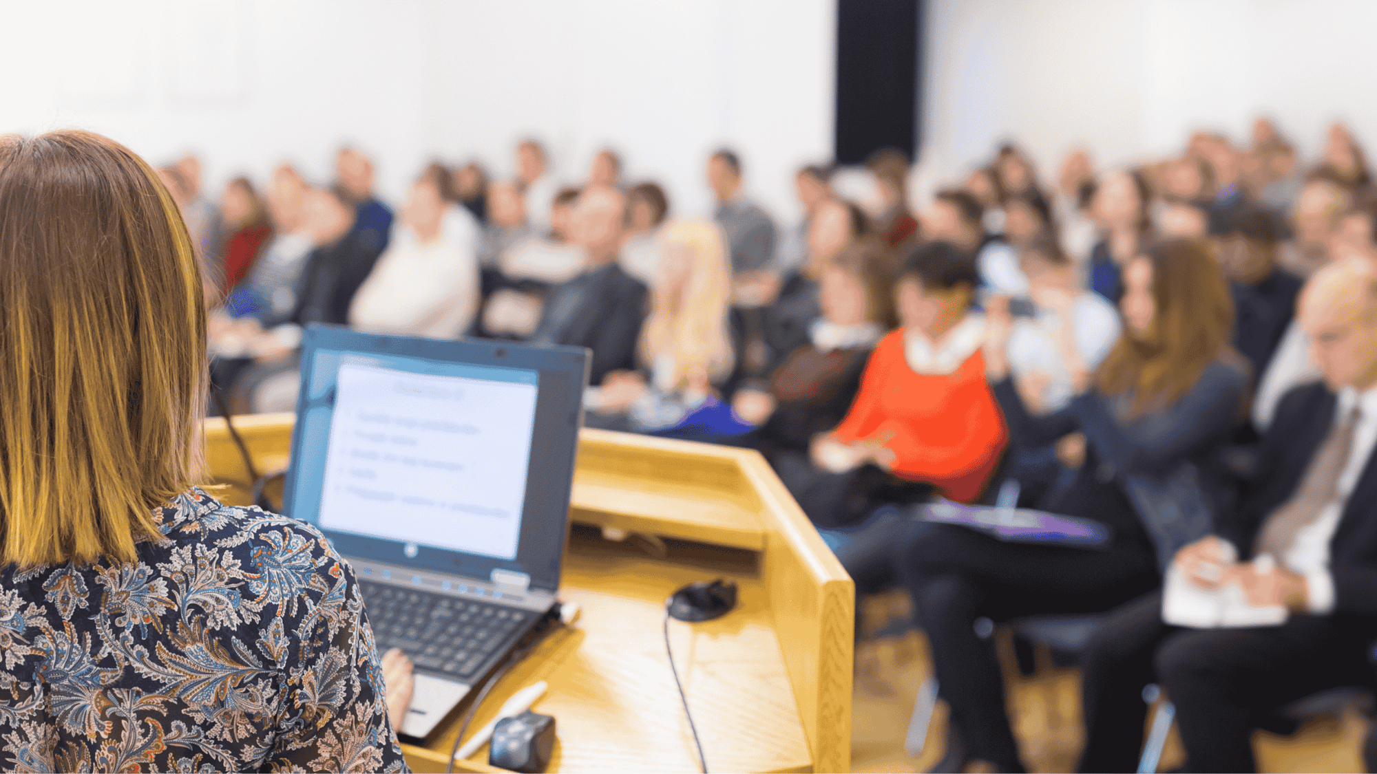 Esitys menoss messuilla